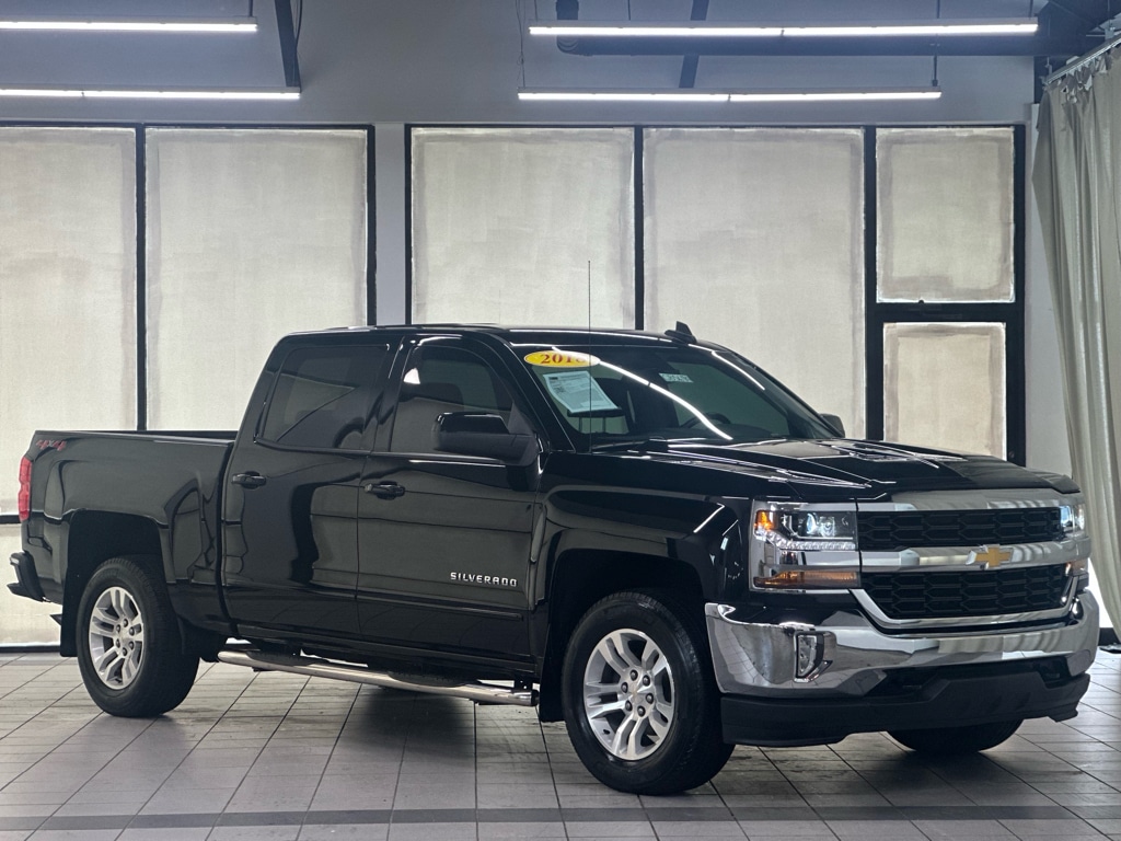 Used 2018 Chevrolet Silverado 1500 LT Truck Crew Cab
