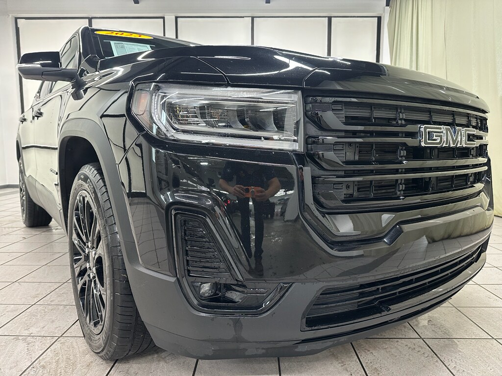 2023 Gmc Acadia SLT photo 2