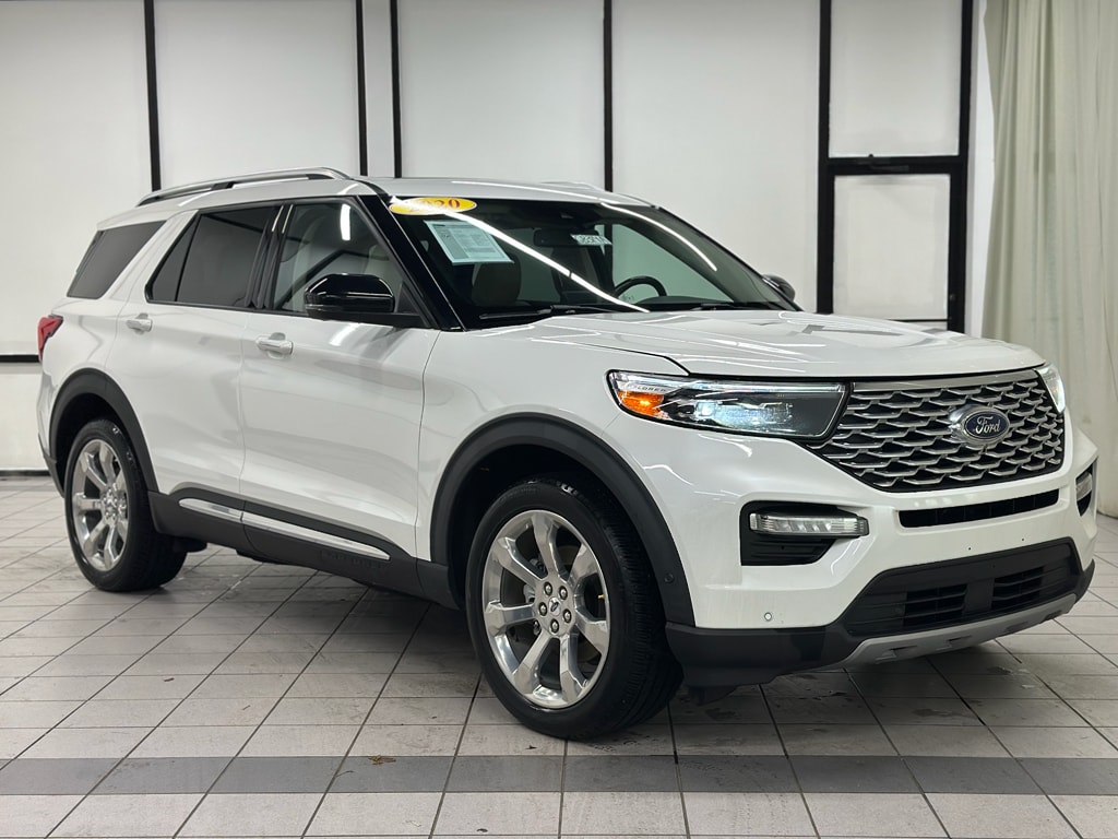2020 Ford Explorer Platinum's photo