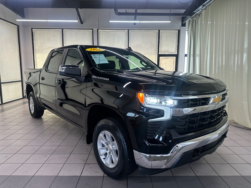 Used 2025 Chevrolet Silverado 1500 LT Truck Crew Cab