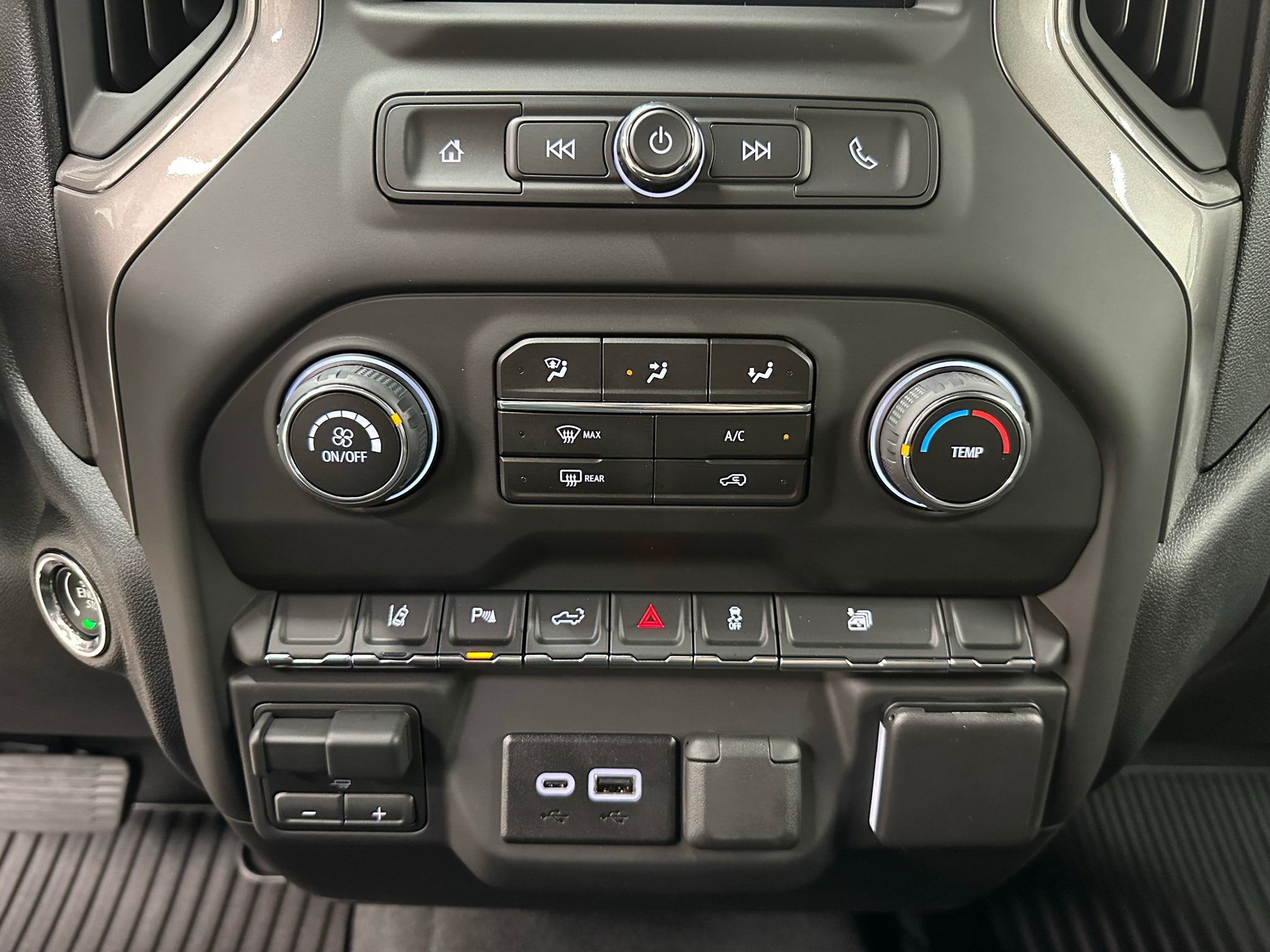 2026 Chevrolet Silverado 2500 HD Custom - Photo 36