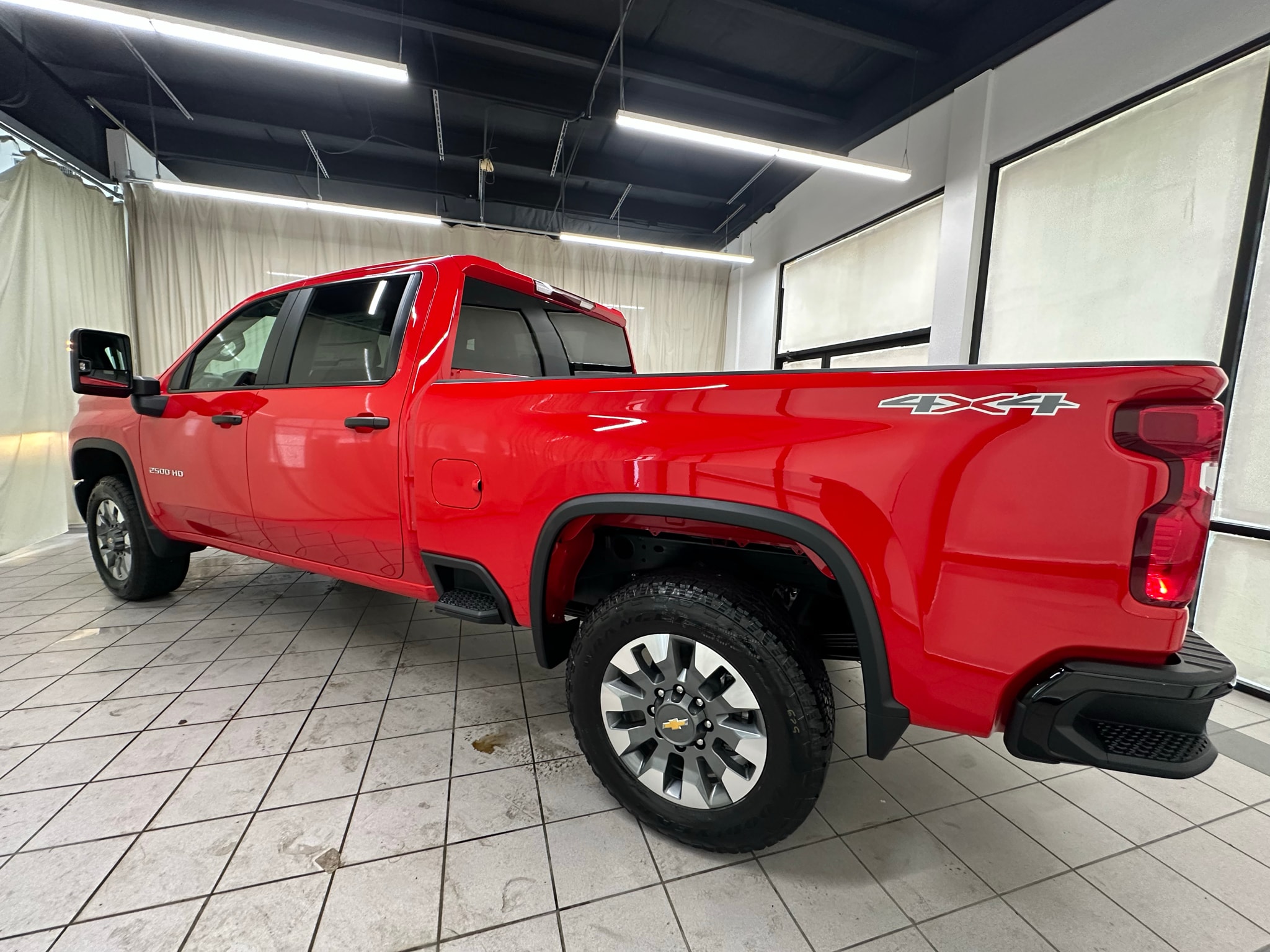 2026 Chevrolet Silverado 2500 HD Custom - Photo 9