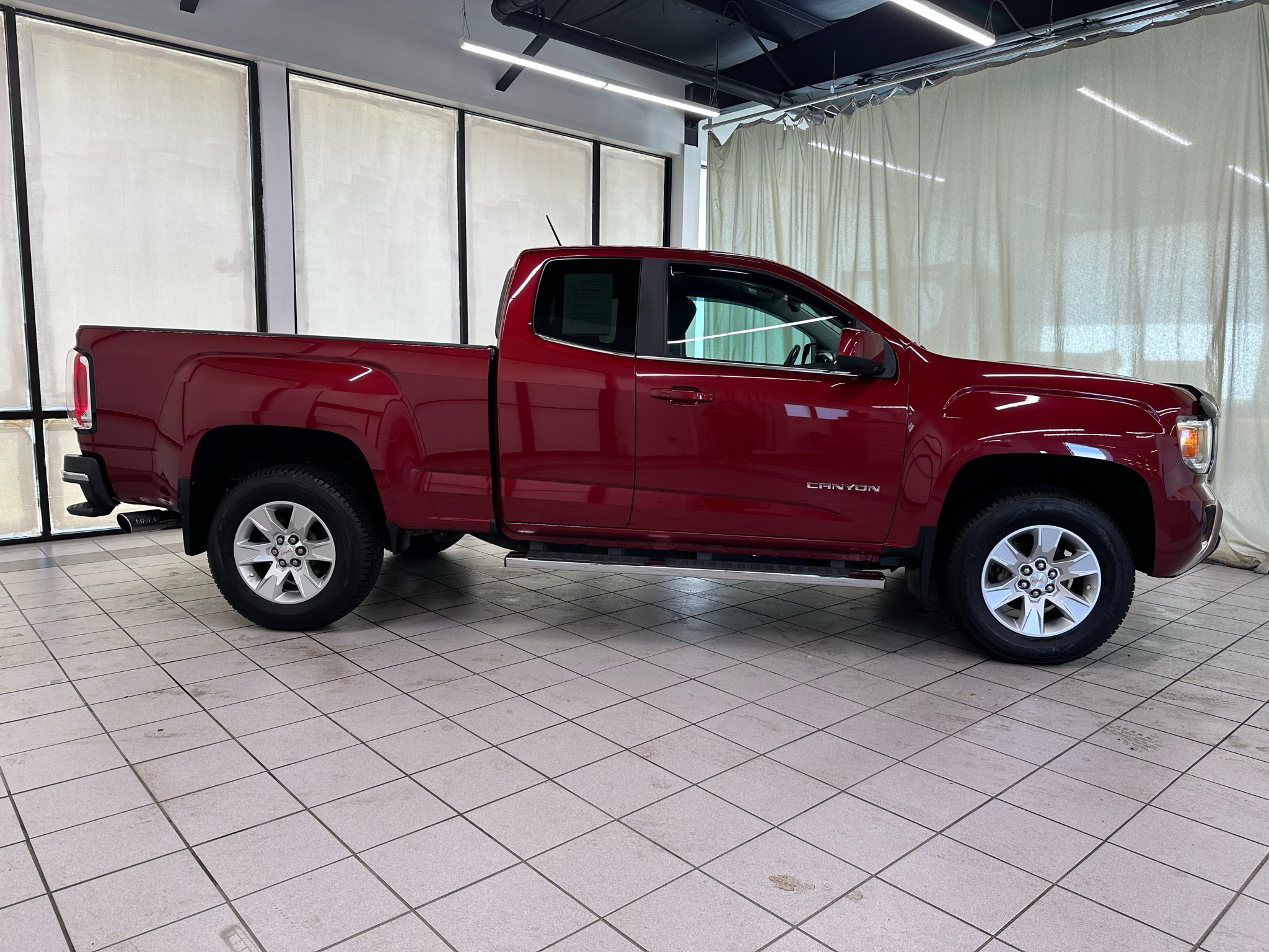 Used 2017 GMC Canyon SLE with VIN 1GTH5CEA5H1191010 for sale in De Motte, IN