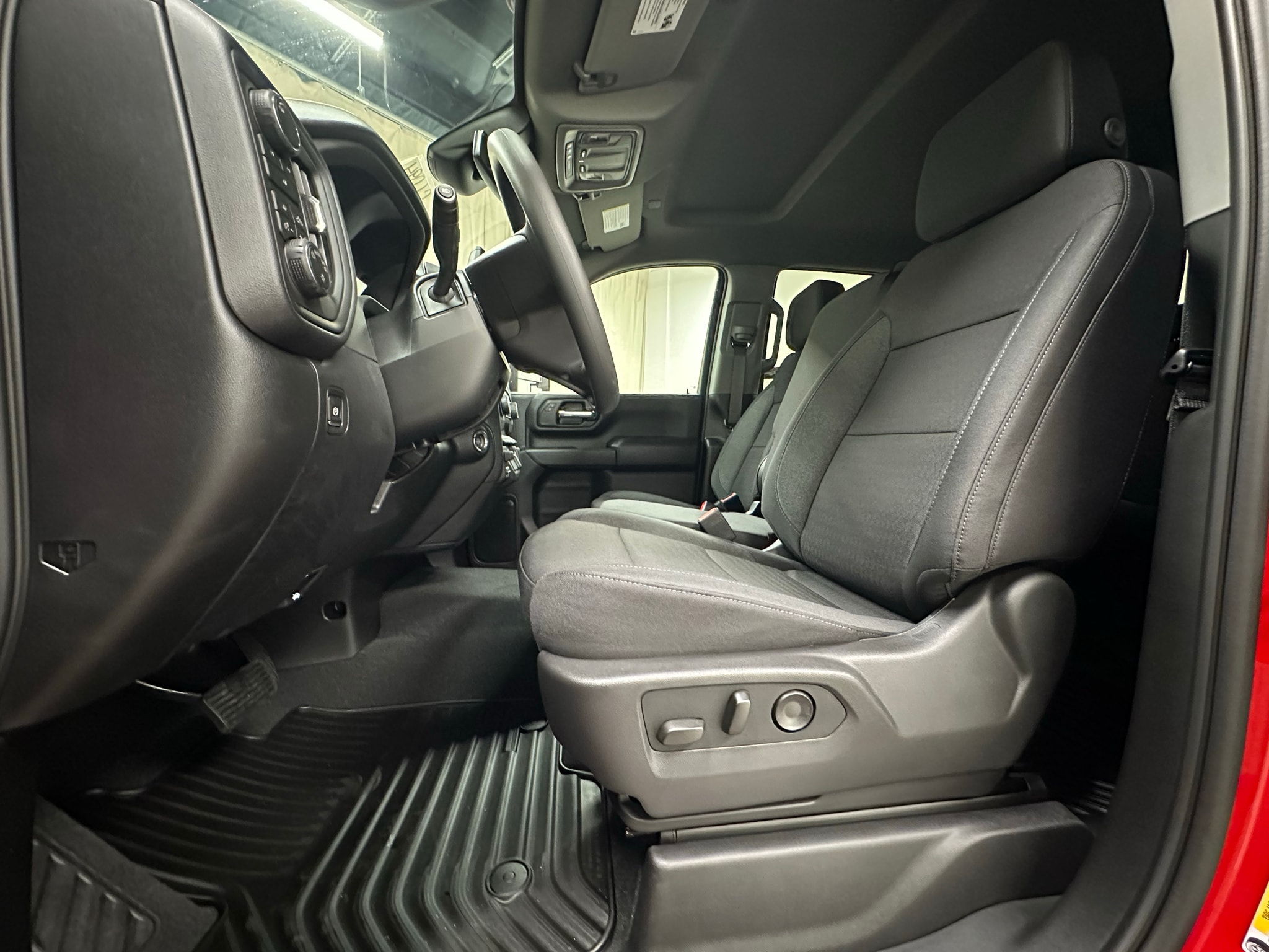 2026 Chevrolet Silverado 2500 HD Custom - Photo 25