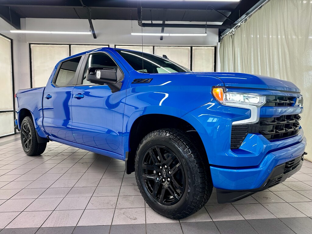 2026 Chevrolet Silverado 1500 RST photo 3