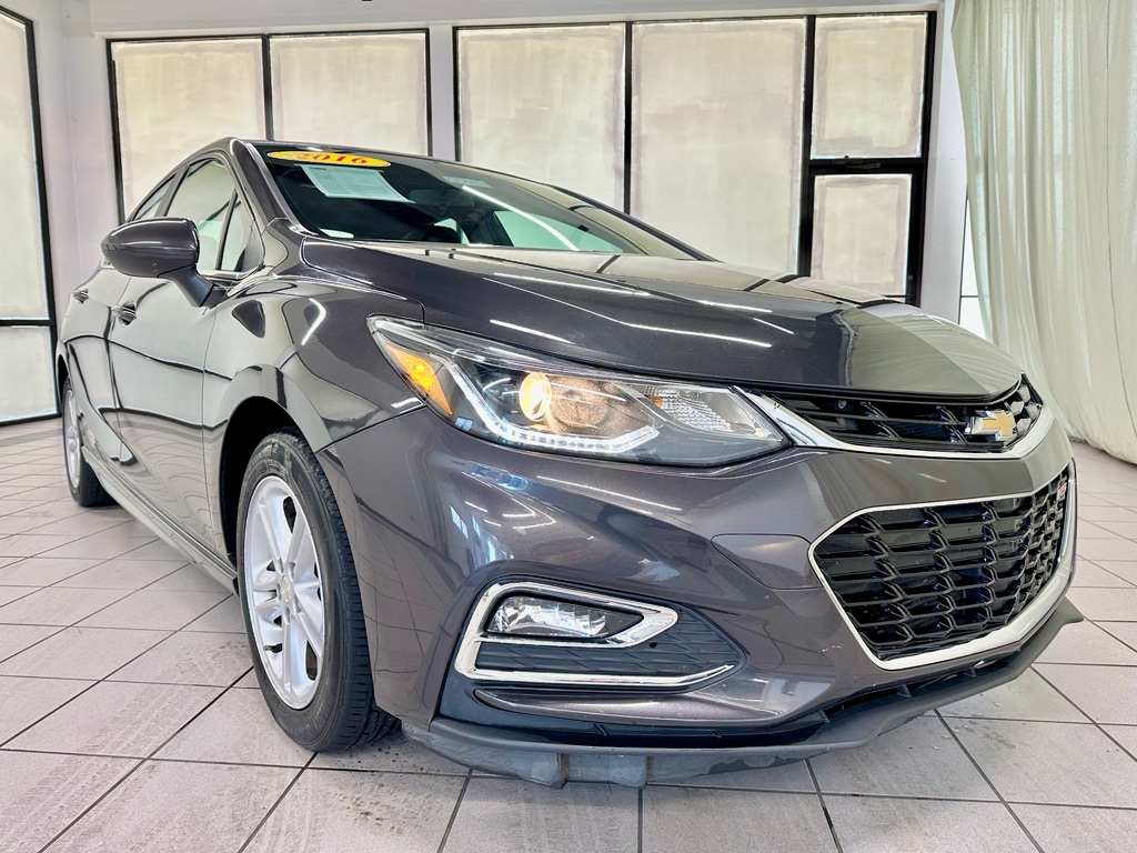 Used 2016 Chevrolet Cruze LT with VIN 1G1BE5SM2G7322592 for sale in De Motte, IN