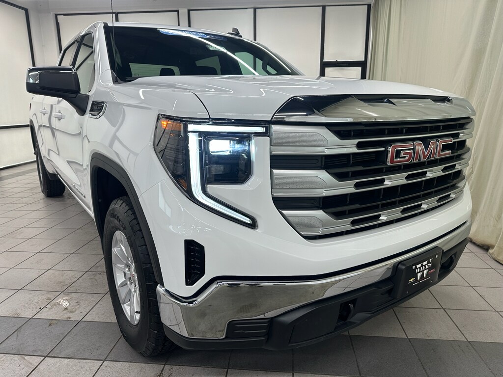 Certified 2024 GMC Sierra 1500 SLE with VIN 1GTUUBED0RZ292433 for sale in Demotte, IN