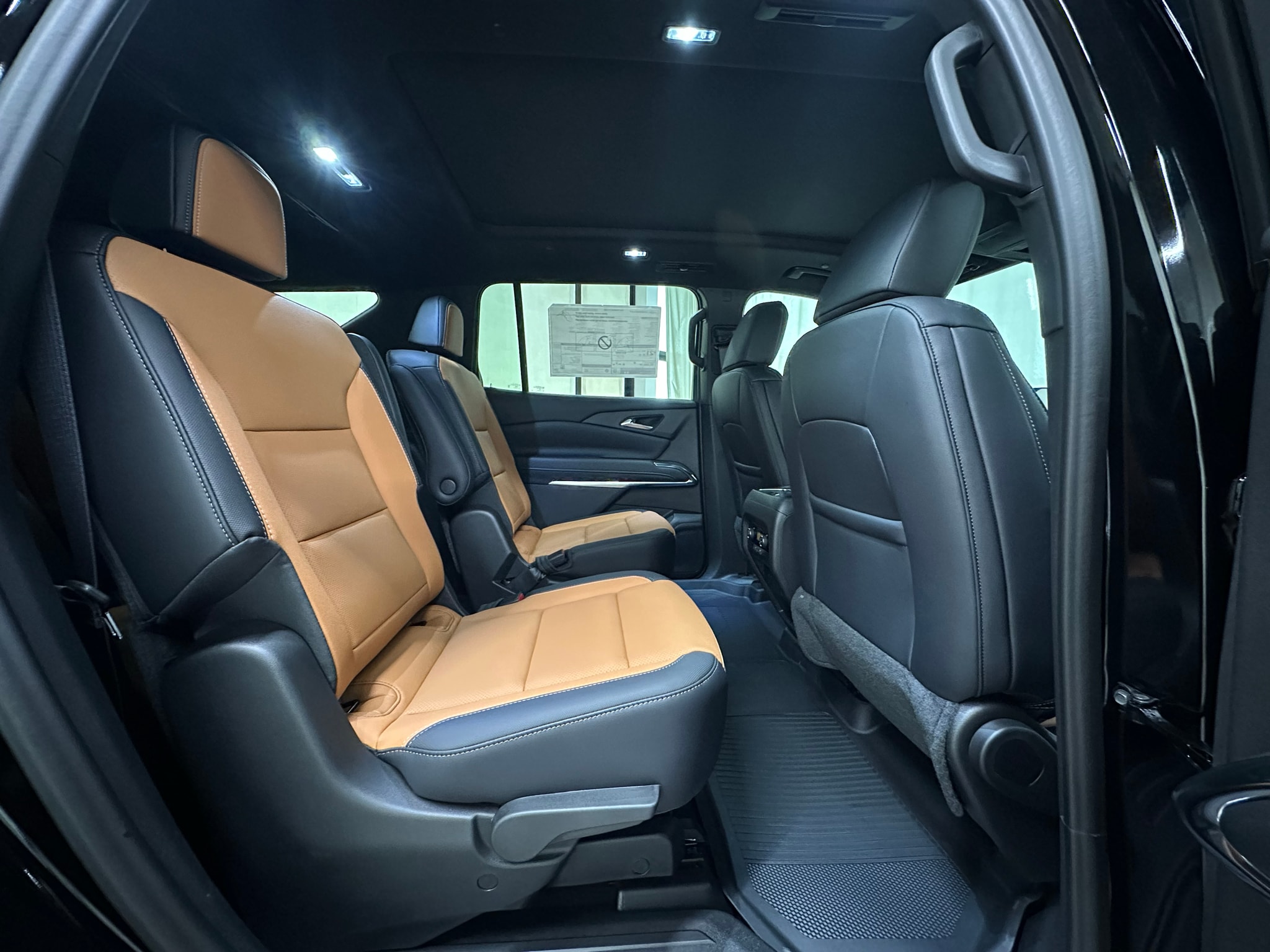 2027 Chevrolet Traverse Z71 - Photo 18