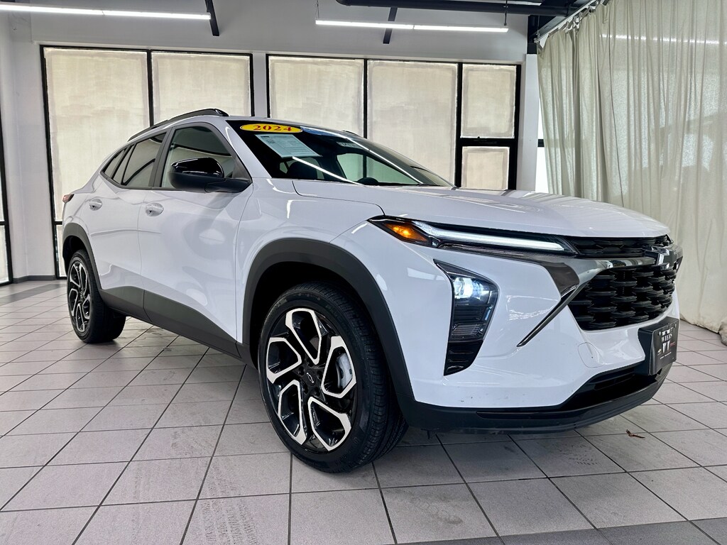 2024 Chevrolet Trax photo 3