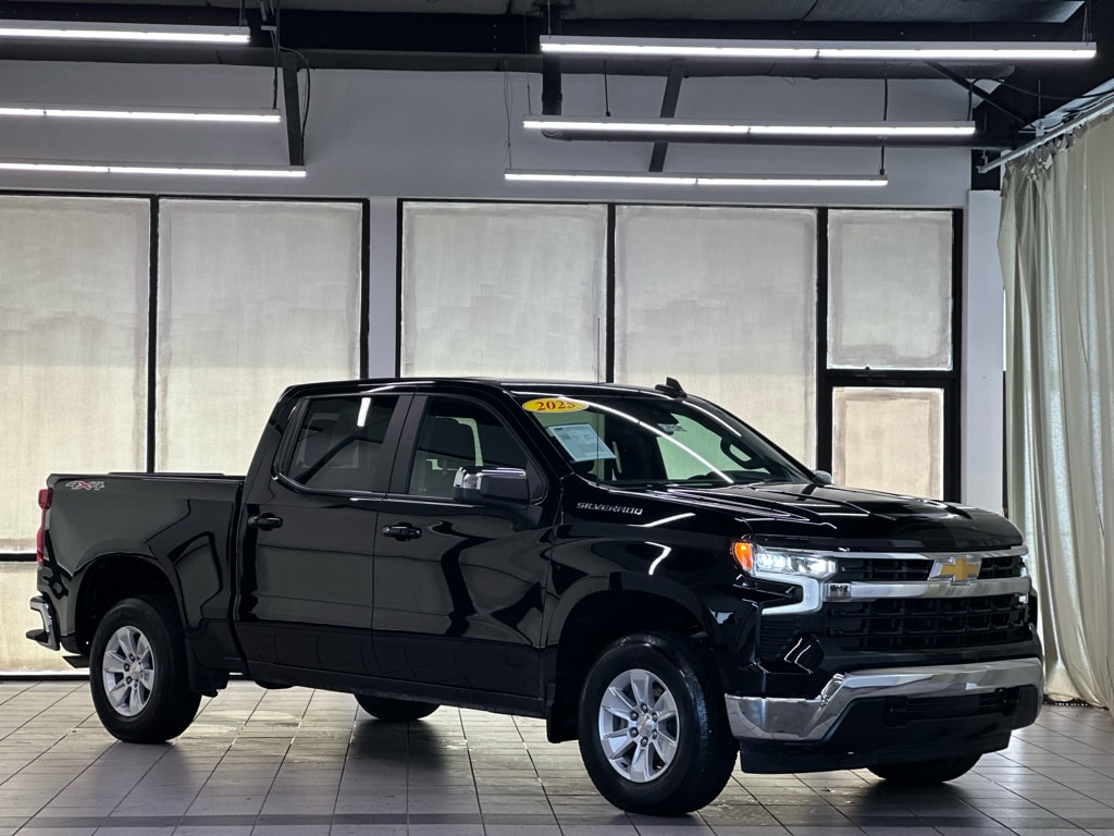 Used 2025 Chevrolet Silverado 1500 LT Truck Crew Cab