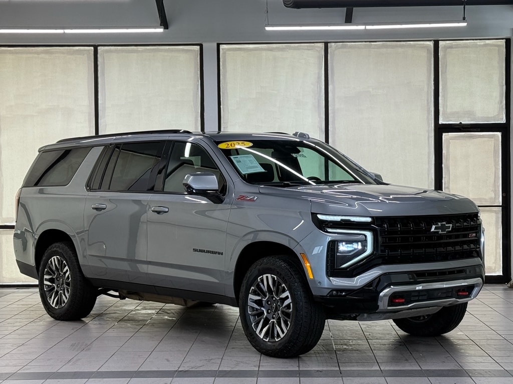 2025 Chevrolet Suburban Z71 4WD's photo