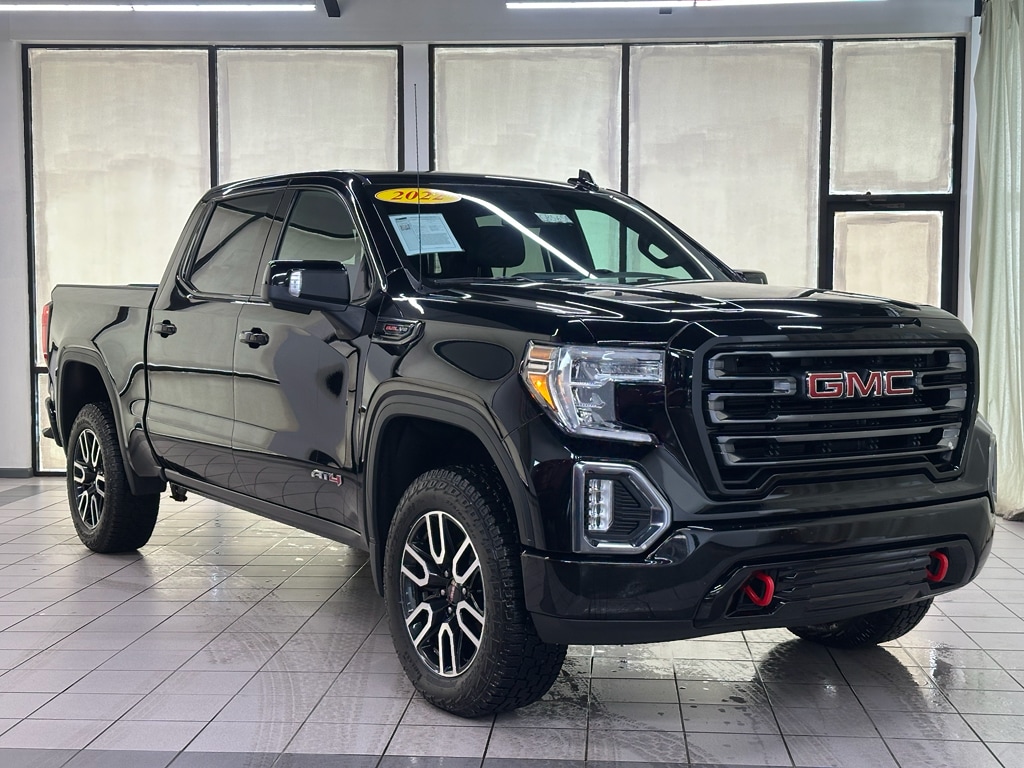 2022 GMC Sierra 4WD Crew Cab Short Box AT4's photo