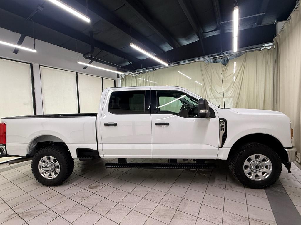 Used 2024 Ford Super Duty F-350 SRW XL Truck Crew Cab