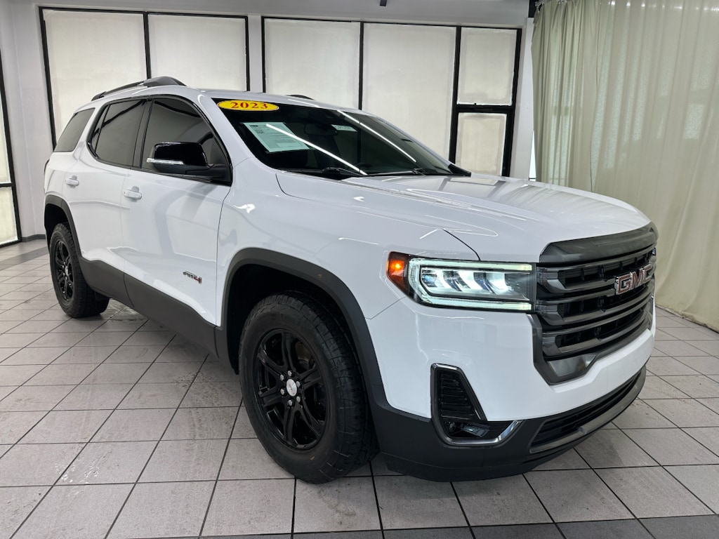 Used 2023 GMC Acadia AT4 SUV