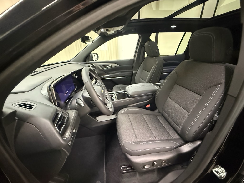 2026 Chevrolet Traverse LT - Photo 30