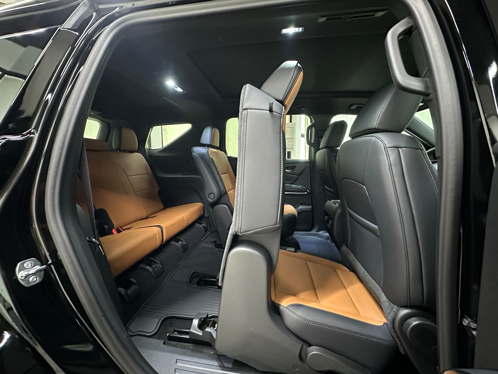 2027 Chevrolet Traverse Z71 - Photo 22