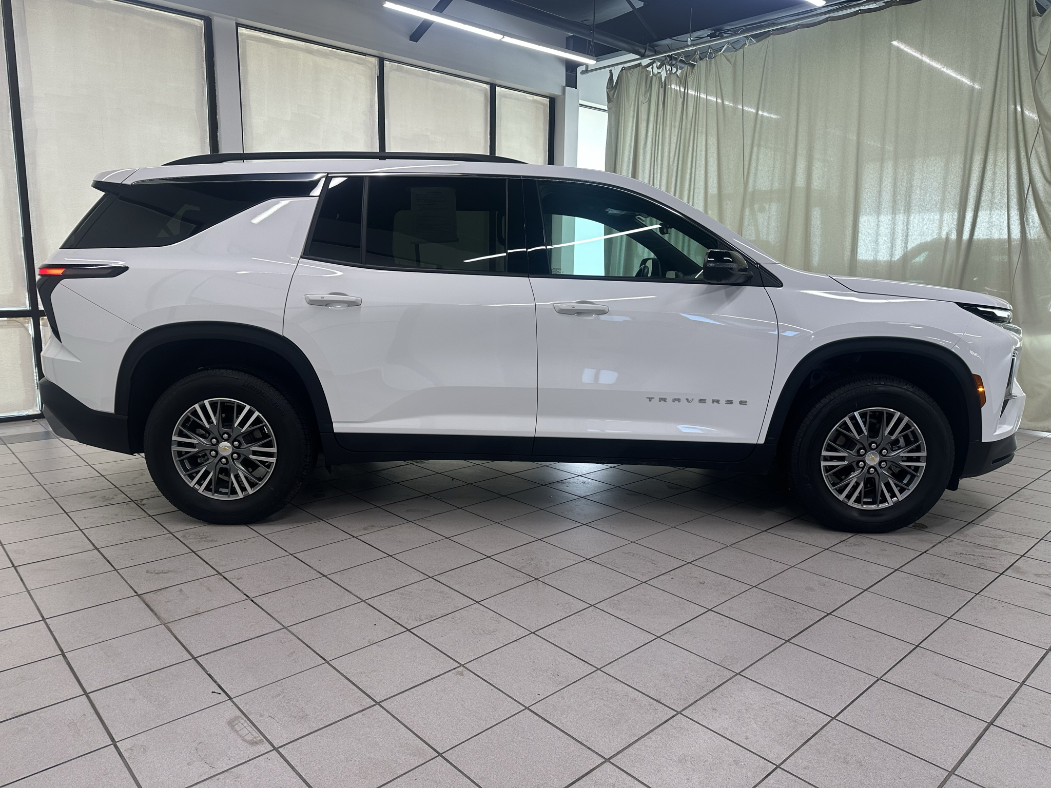 Used 2026 Chevrolet Traverse LT SUV