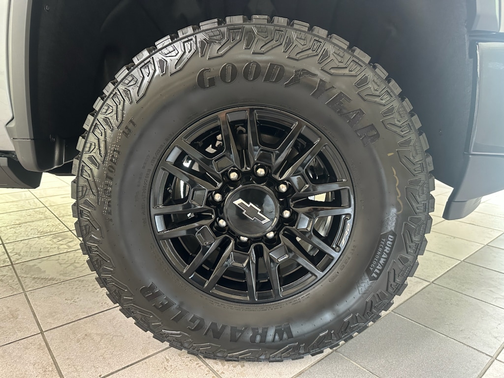 2026 Chevrolet Silverado 2500 HD ZR2 - Photo 15