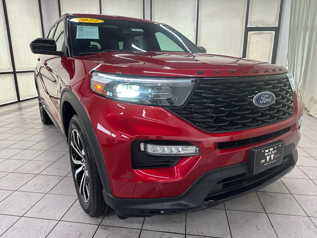 Used 2022 Ford Explorer ST-LINE with VIN 1FMSK8KH1NGA50257 for sale in Demotte, IN