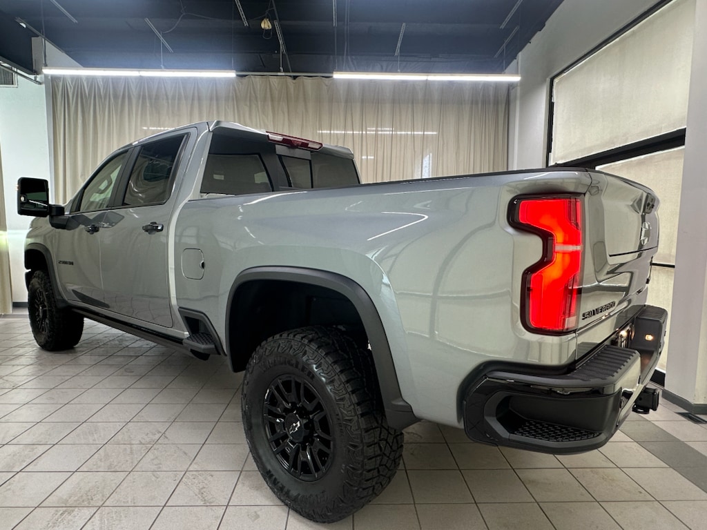 2026 Chevrolet Silverado 2500 HD ZR2 - Photo 11