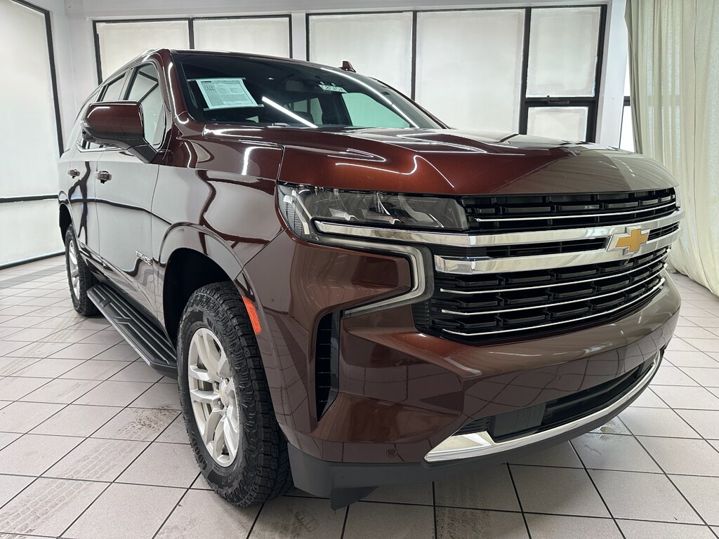 2022 Chevrolet Tahoe LT photo 2