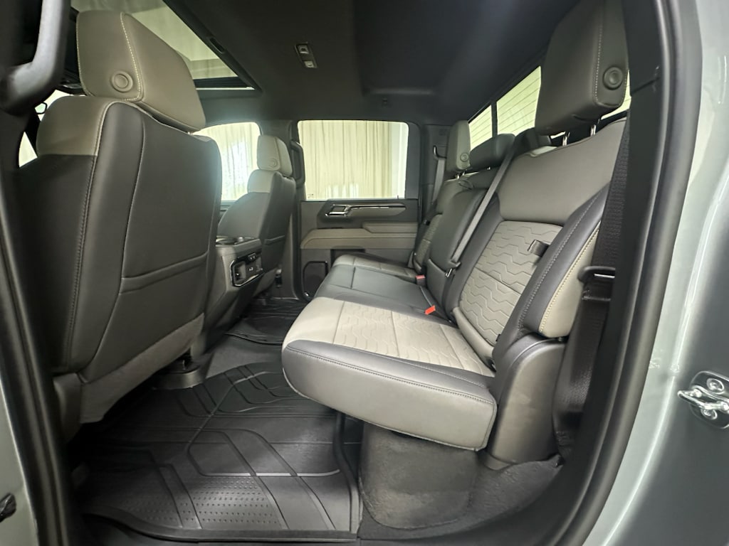 2026 Chevrolet Silverado 2500 HD ZR2 - Photo 24