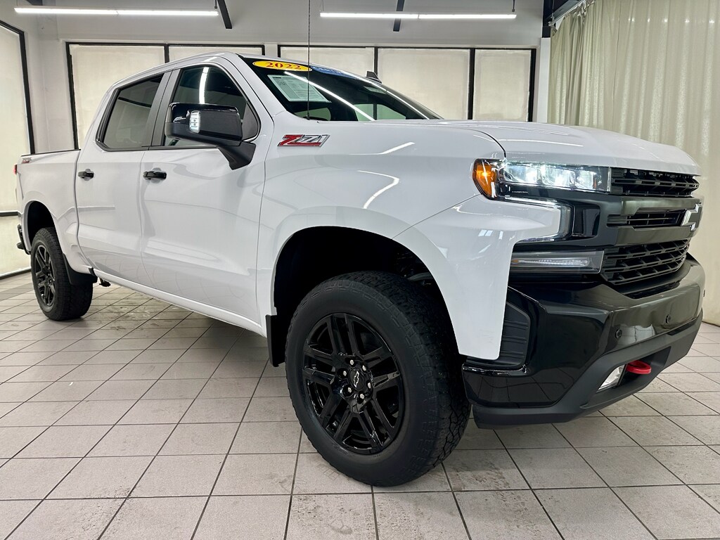2022 Chevrolet Silverado 1500 LT Trail Boss photo 3