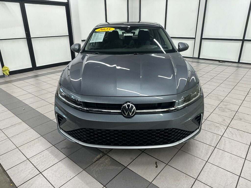 2025 Volkswagen Jetta S photo 2
