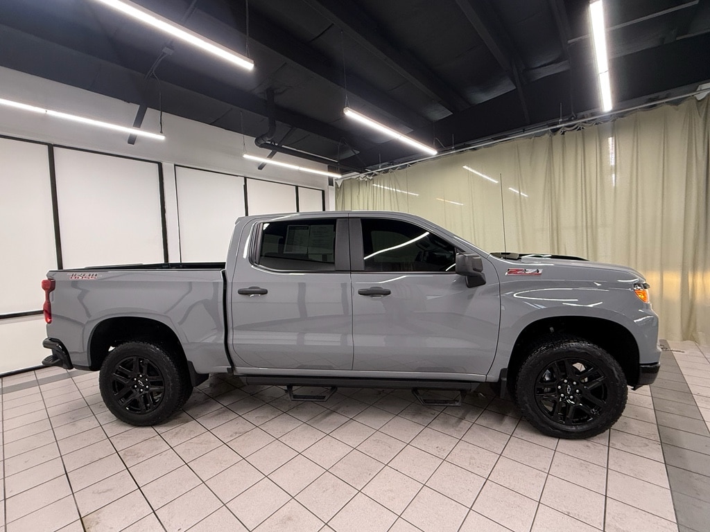 Used 2025 Chevrolet Silverado 1500 Custom Trail Boss Truck Crew Cab