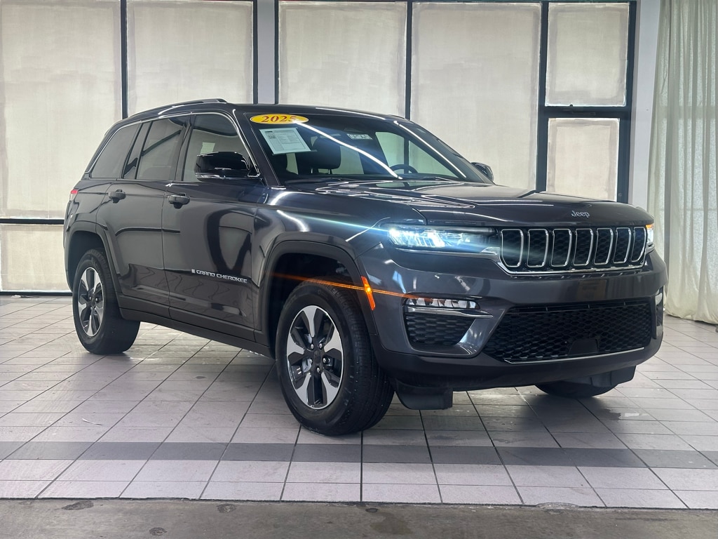 Used 2025 Jeep Grand Cherokee 4xe SUV