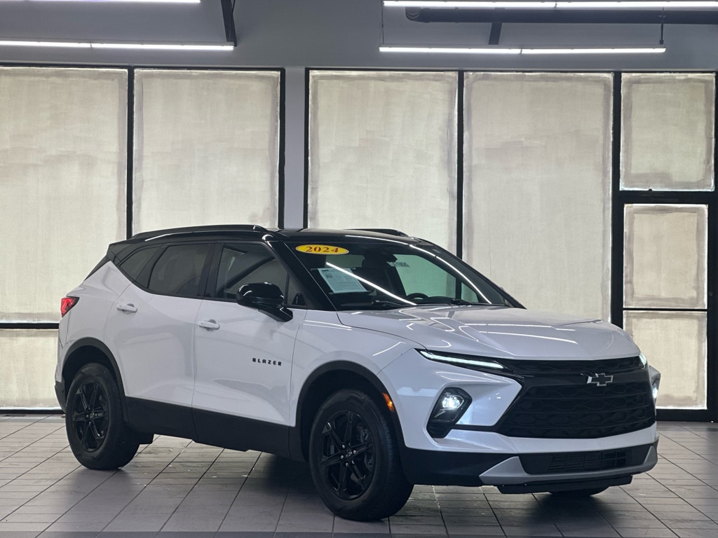 2024 Chevrolet Blazer 2.0T 2LT FWD's photo