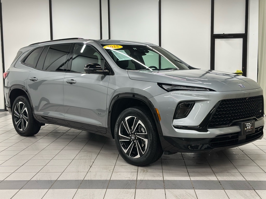 2025 Buick Enclave Sport Touring's photo