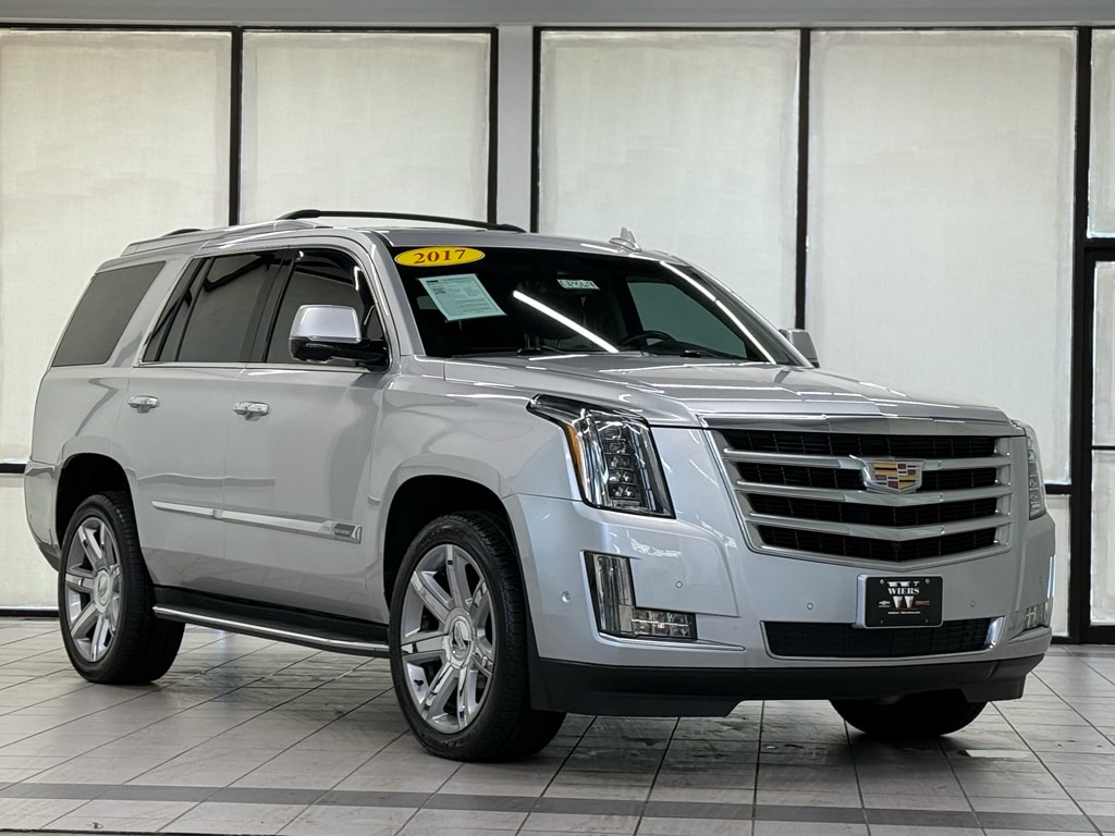 2017 Cadillac Escalade AWD Luxury's photo