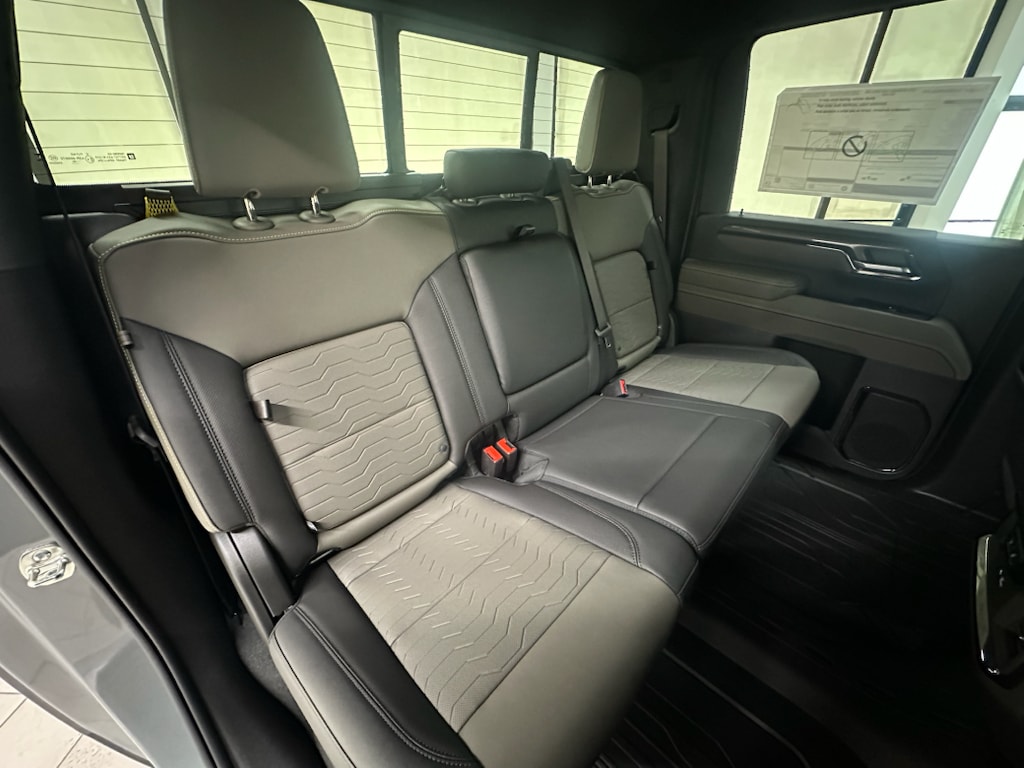 2026 Chevrolet Silverado 2500 HD ZR2 - Photo 19