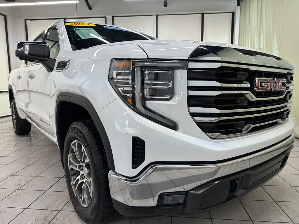 2025 Gmc Sierra 1500 SLT photo 2