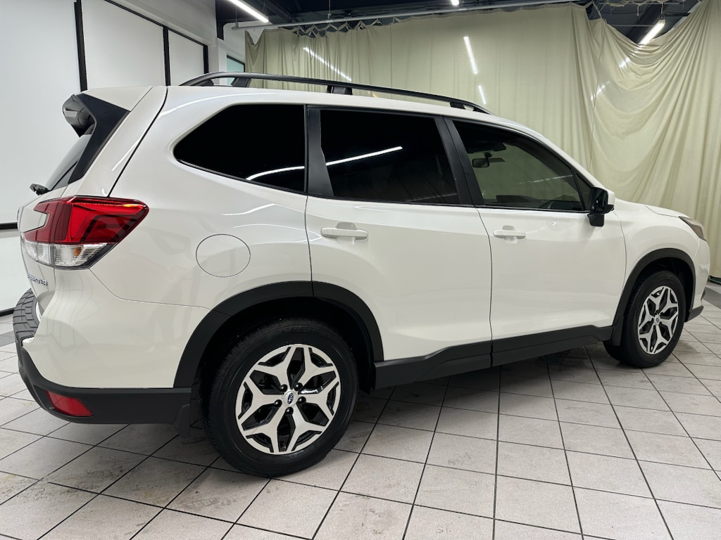Used 2023 Subaru Forester Premium SUV