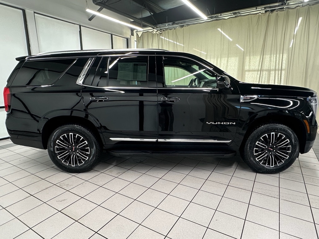 Used 2025 GMC Yukon Elevation SUV