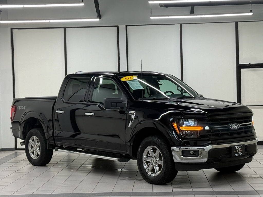 Used 2025 Ford F-150 XLT Truck SuperCrew Cab