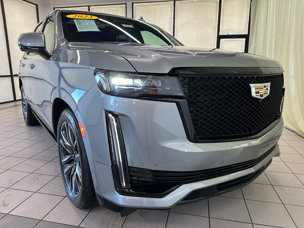 2023 Cadillac Escalade Sport photo 2