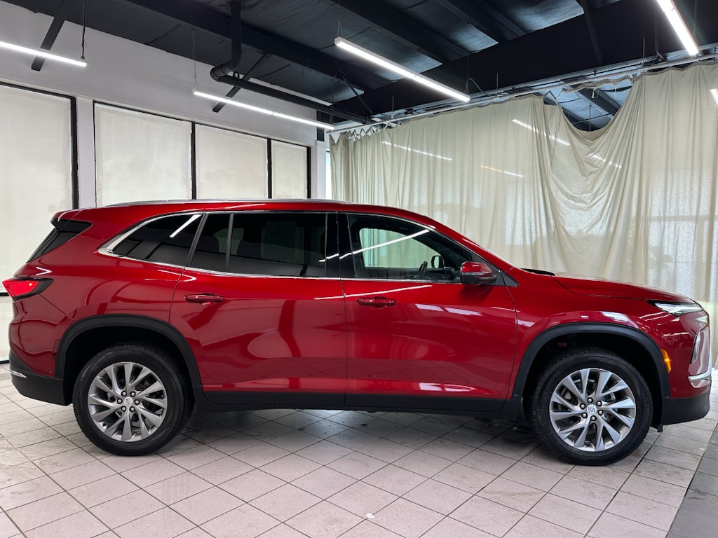 Used 2025 Buick Enclave Preferred SUV