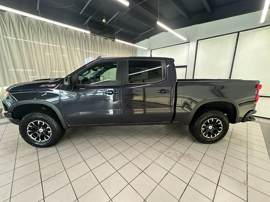 2023 Chevrolet Silverado 1500 ZR2 photo 2