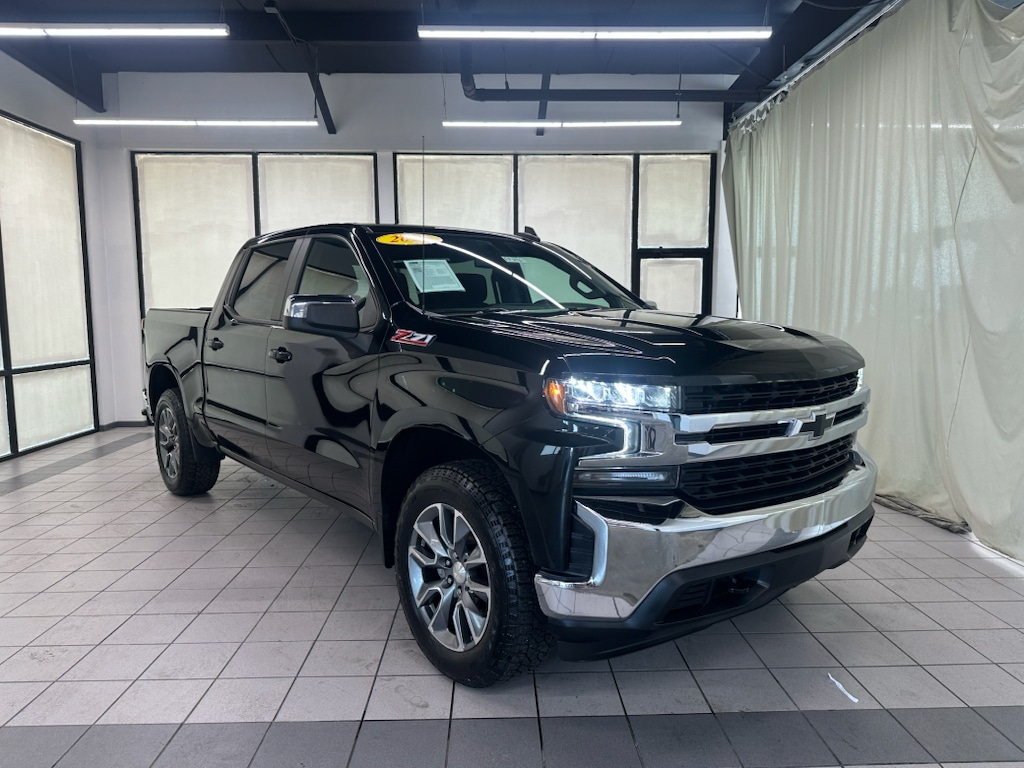 Used 2022 Chevrolet Silverado 1500 LTD LT Truck Crew Cab