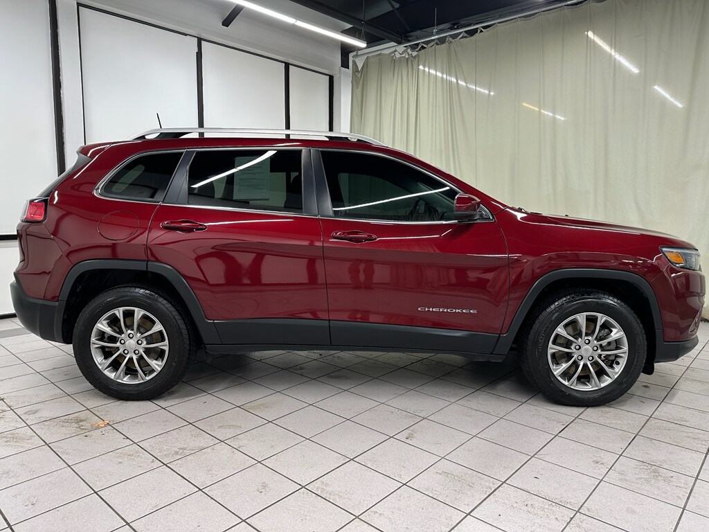 Used 2019 Jeep Cherokee Latitude Plus SUV