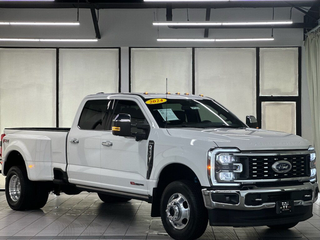 Used 2024 Ford F-350 King Ranch Truck Crew Cab