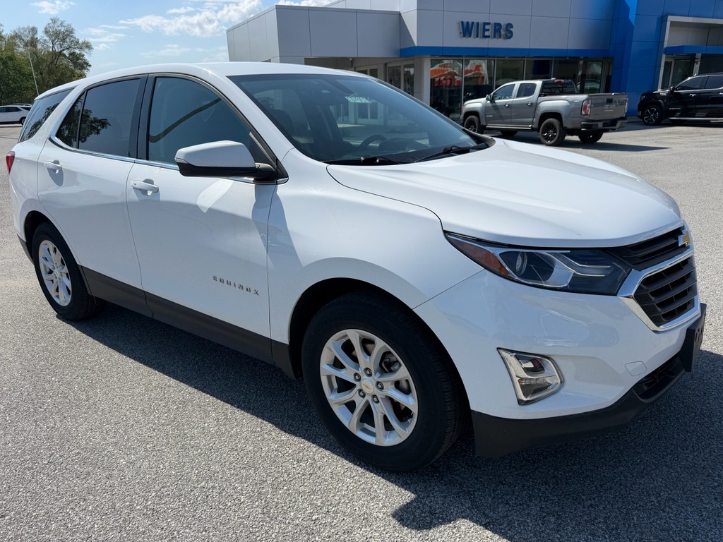 Used 2018 Chevrolet Equinox LT with VIN 2GNAXJEV3J6157998 for sale in De Motte, IN