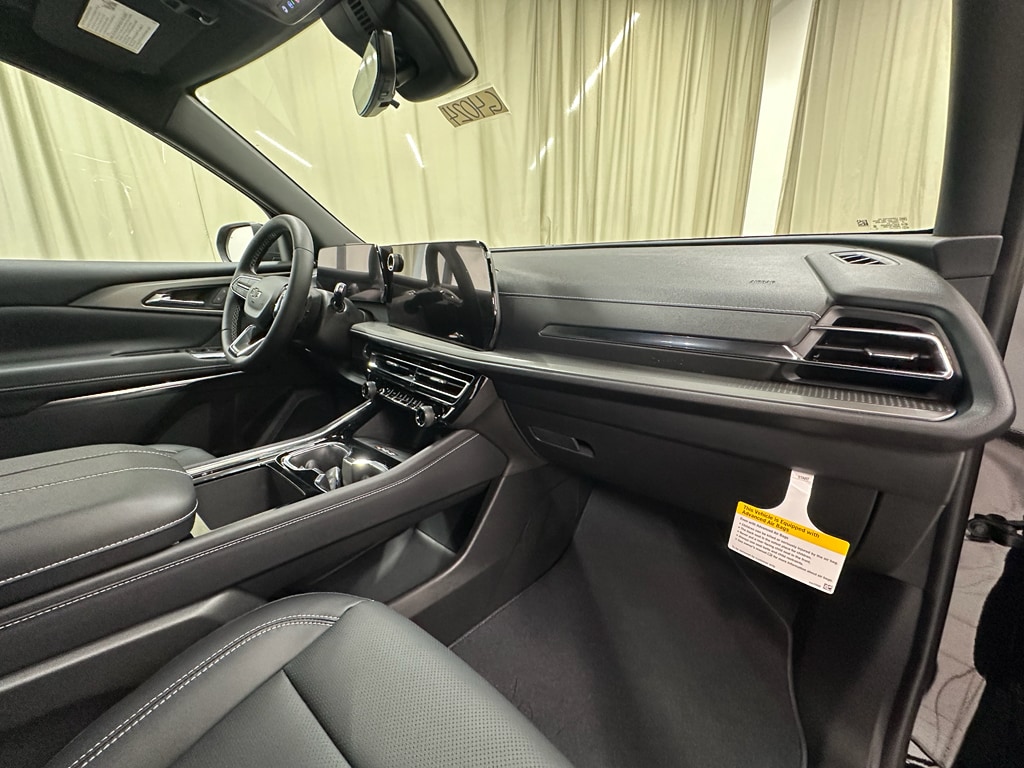 2026 Chevrolet Traverse LT - Photo 17