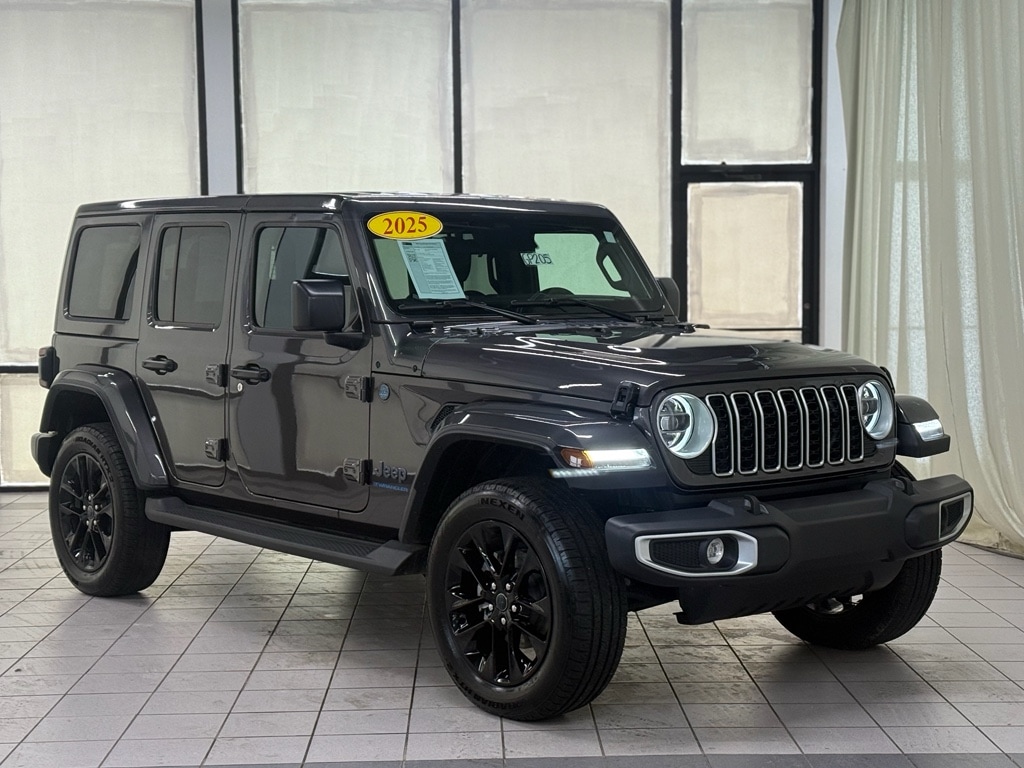2025 Jeep Wrangler 4xe Sahara 4XE's photo