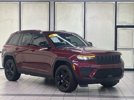 2024 Jeep Grand Cherokee Altitude 4x4 SUV