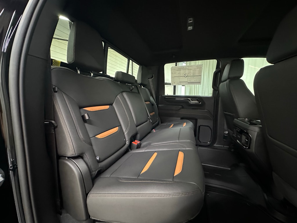 2026 GMC Sierra 2500HD AT4 - Photo 18