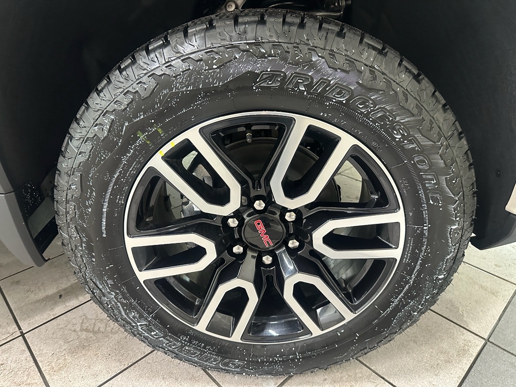 2026 GMC Sierra 1500 AT4 - Photo 17